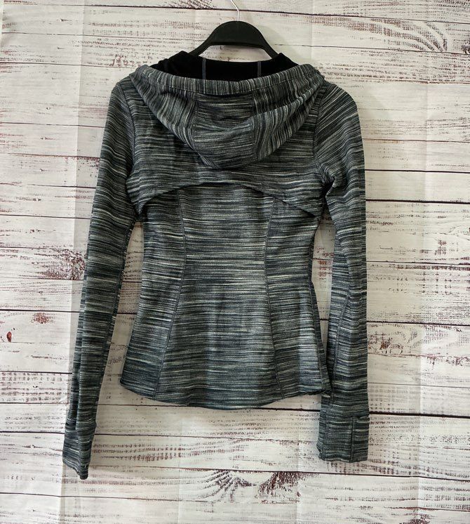 Women's Lululemon Gray & White Jacket with hood Size 4 Great Condition!