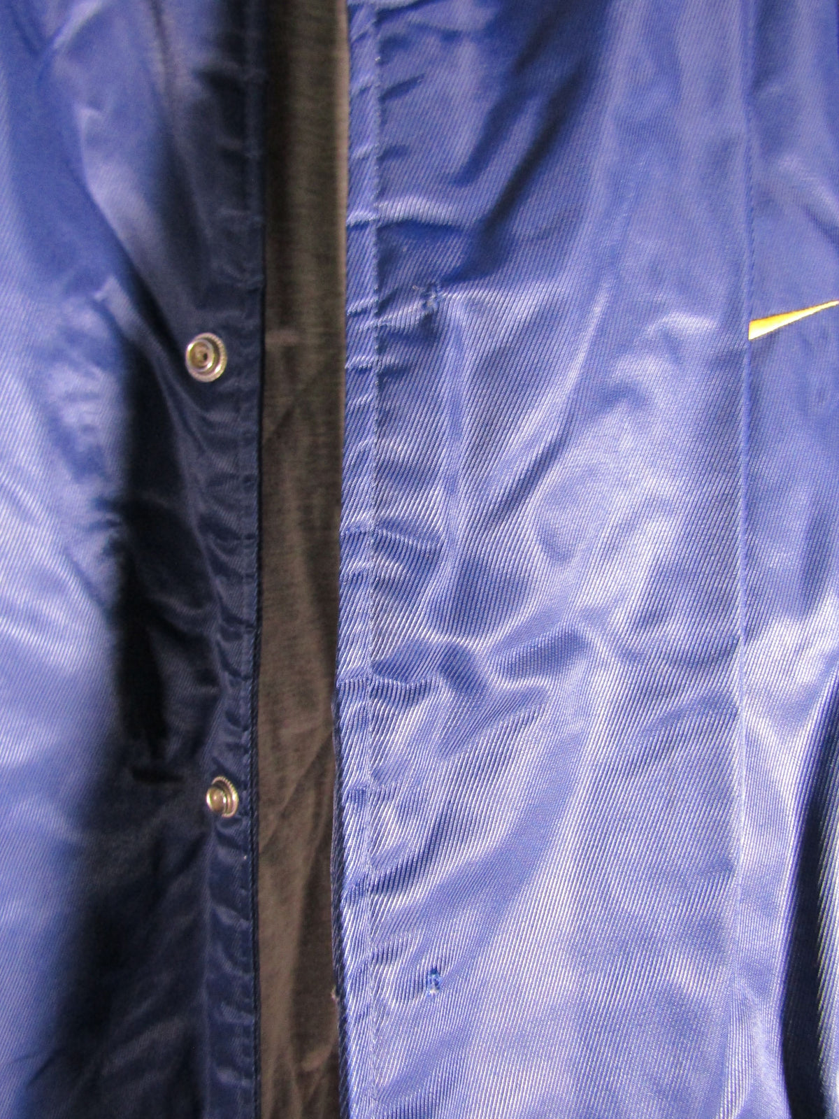 DAMAGED Vintage 1990's Nike Men's Blue Nylon Jacket Size XL