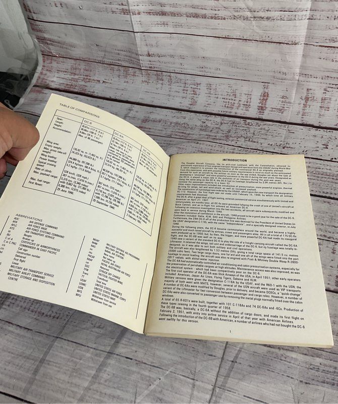 DC- 4 & DC- 6: A Production List And Pictorial History By P. R. Smith