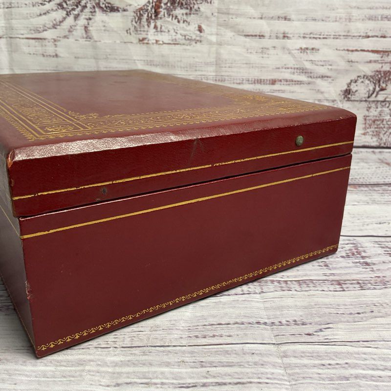 Vintage Burgundy Faux Leather Velvet Lined 2 Tier Jewelry Box