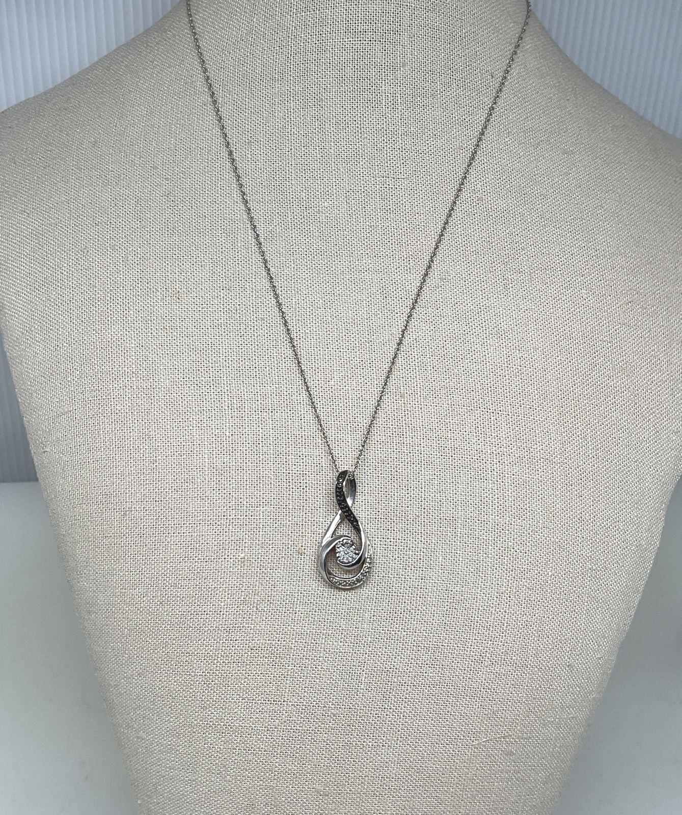 Sterling Silver Chain Necklace Diamond Accent Pendant