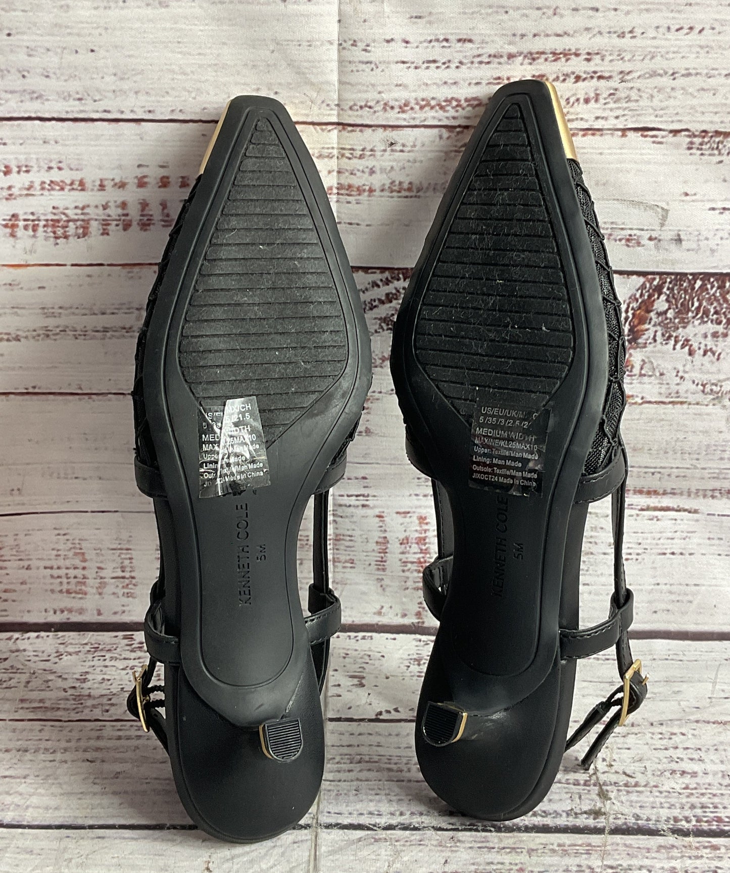Kenneth Cole New York Maxine Metal Toe Pumps Black 5