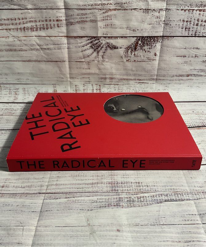 The Radical Eye: Modernist Photography... By Shoair Mavlian Paperback / Softback