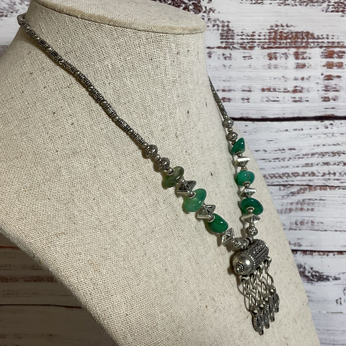 Ethnic Silver Tone Green Gemstone Beaded 18" Necklace