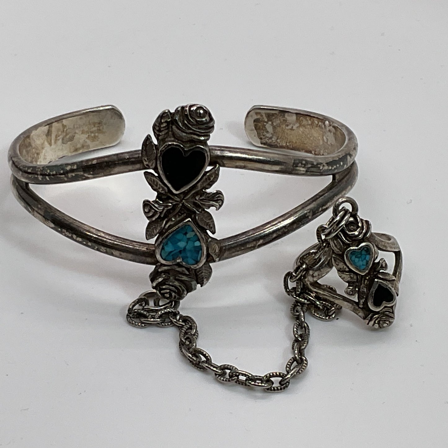 G&S RP Silver Tone Two Hearts Cuff Bracelet with SZ 5.25 Chain Ring