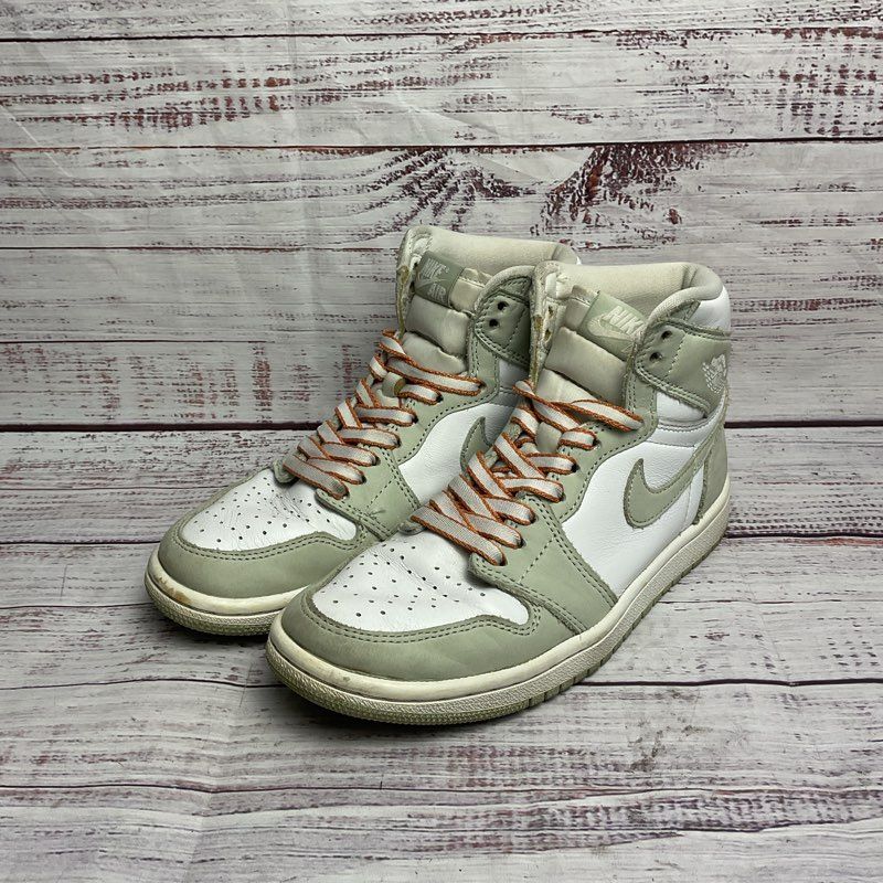 Nike Air Jordan 1 Retro OG High Seafoam Green/Orange Lace Sneaker Women's Size 6