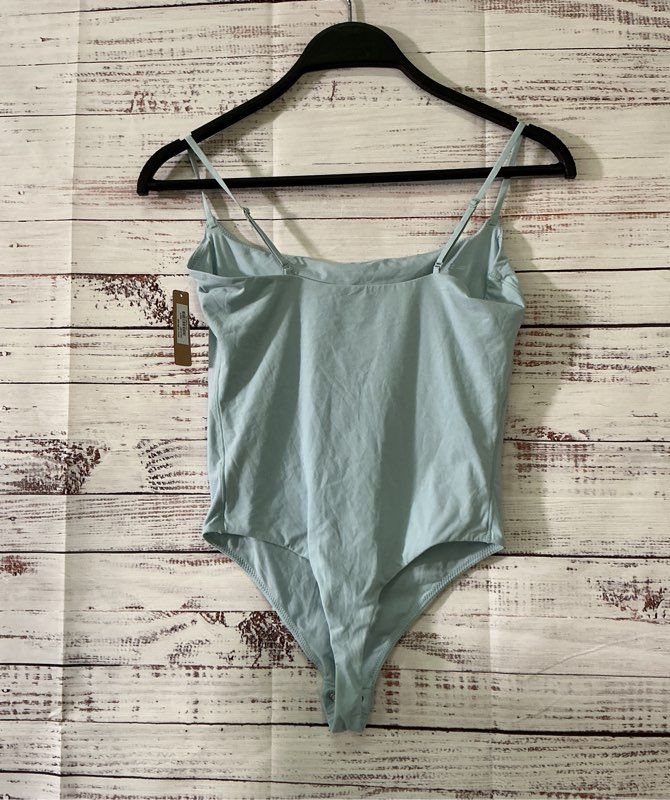NWT Women's Skims Sleeveless Bodysuit in Sky Size M
