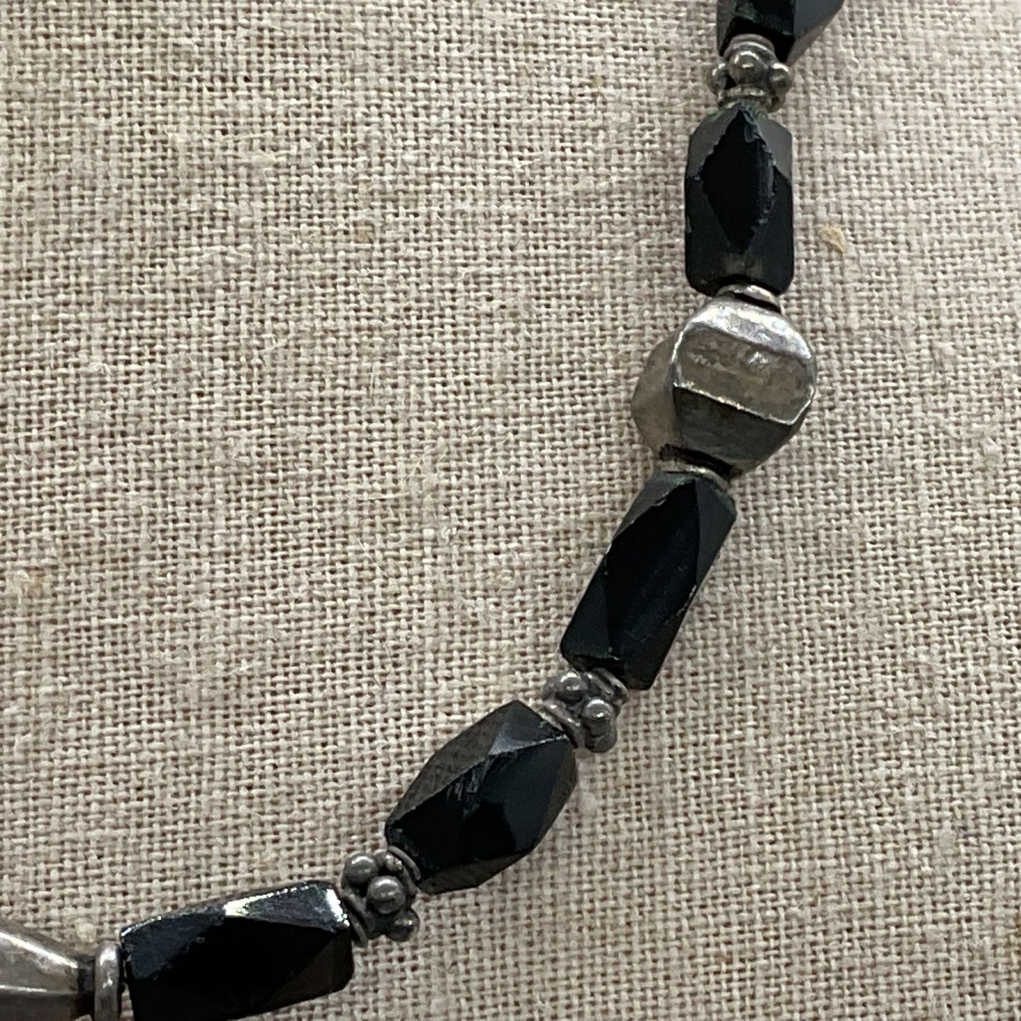 VTG. Sterling Silver & Onyx Beaded 16" Necklace