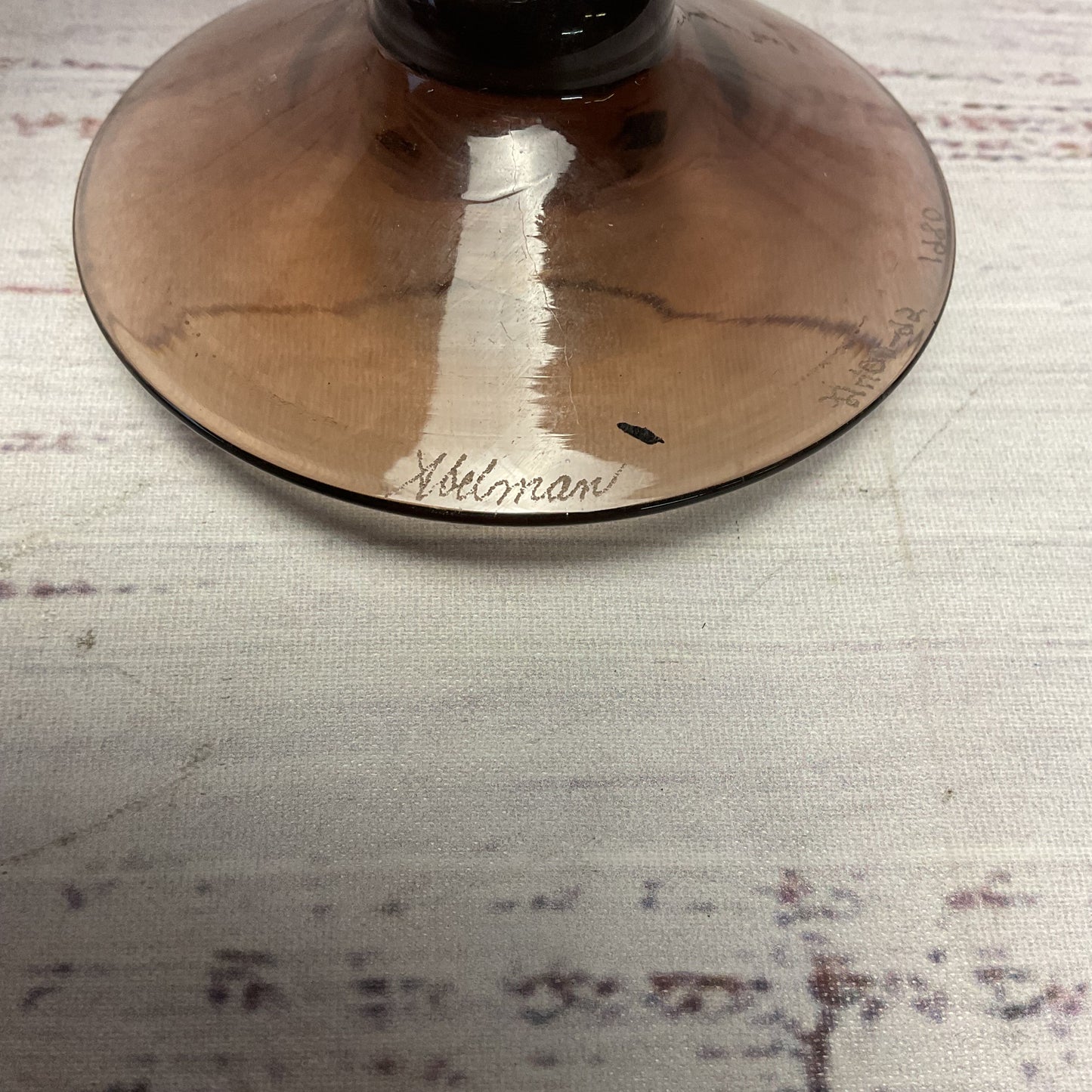 Stuart Abelman Signed Iridescent Pulled Feather Art Glass 9" Goblet 1980