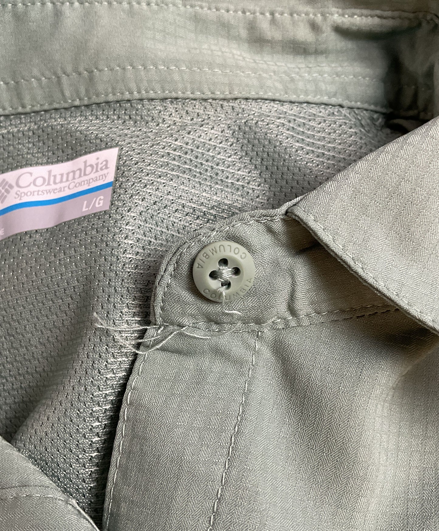Columbia Green/Khaki Button Up Shirt Men's - Size Large