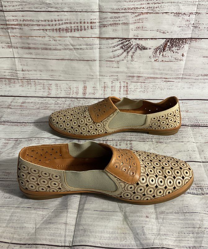 Ethan Valdes Women Perforated Leather Slip-On Loafers Comfort Size 40