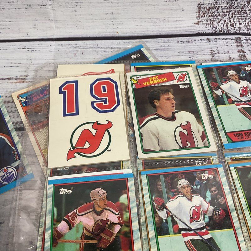 Lot Of 200+ Vintage 1980s Topps Hockey Cards & Stickers