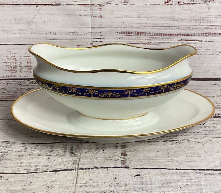 Richard Ginori 1735 Castello Gravy Boat with Attached Underplate White Blue