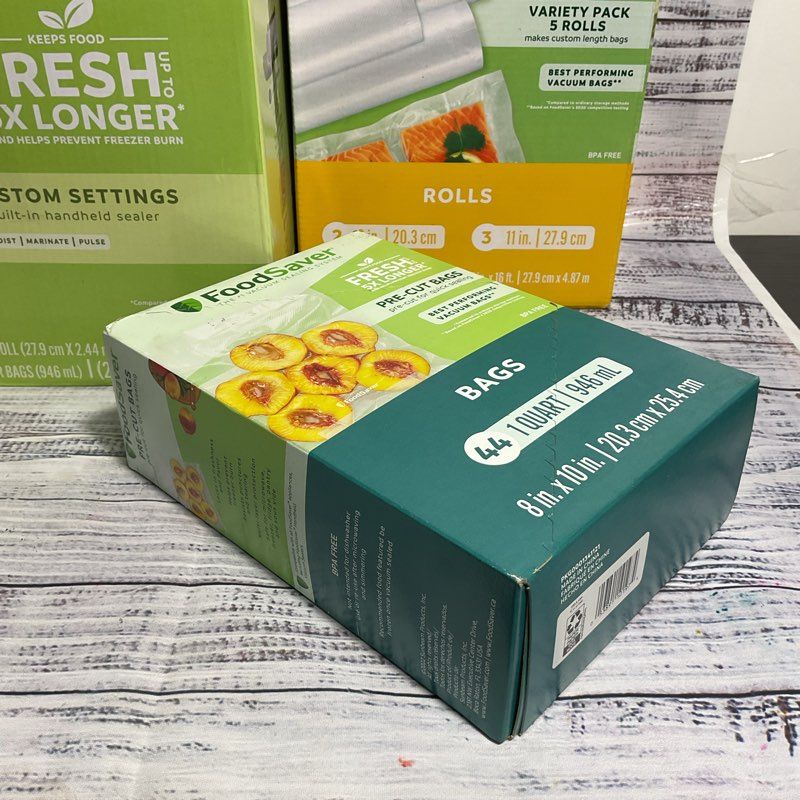 New Sealed Foodsaver Premier Multi Use Vacuum Sealing System Vs3130 + 79 Bags