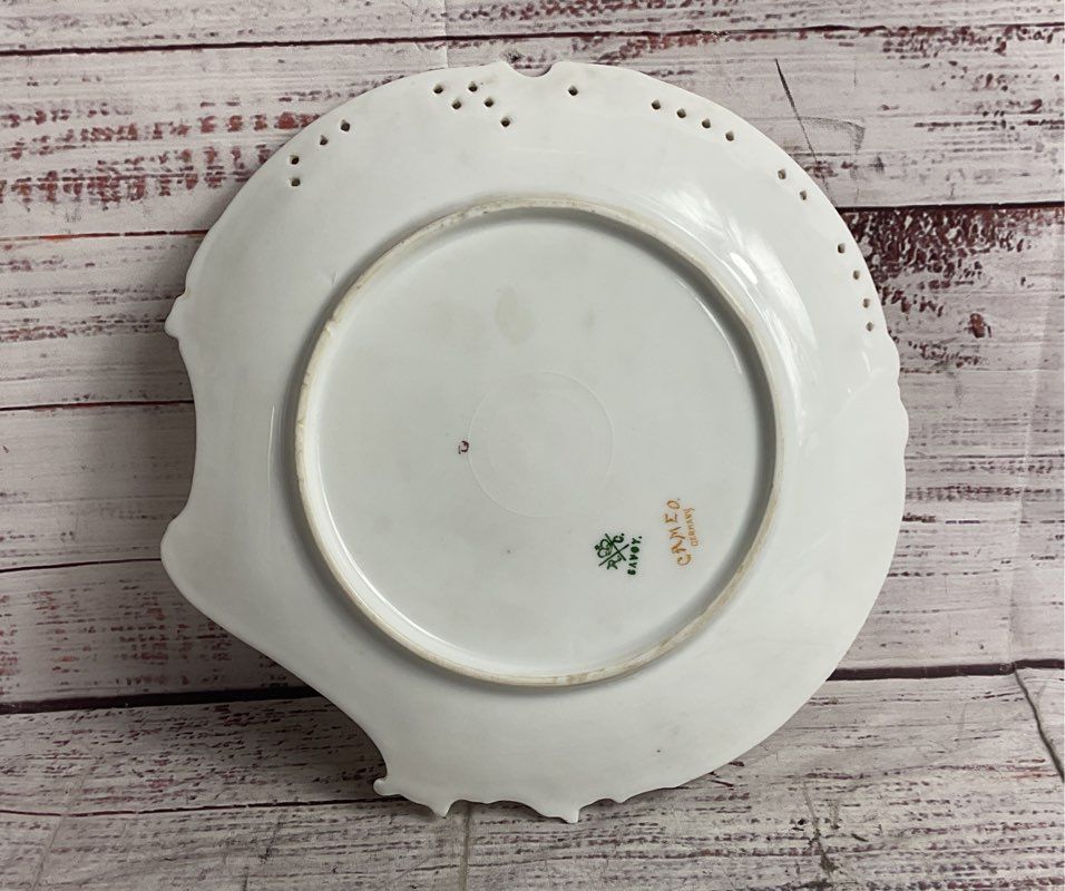 Rosenthal Vintage Cameo Porcelain Perseus Savoy Plate White