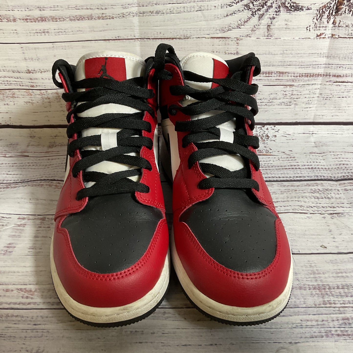 NIKE Air Jordan 1 Chicago Mid 554725-069 Red/Black Unisex Kids Sneakers- SZ 6Y