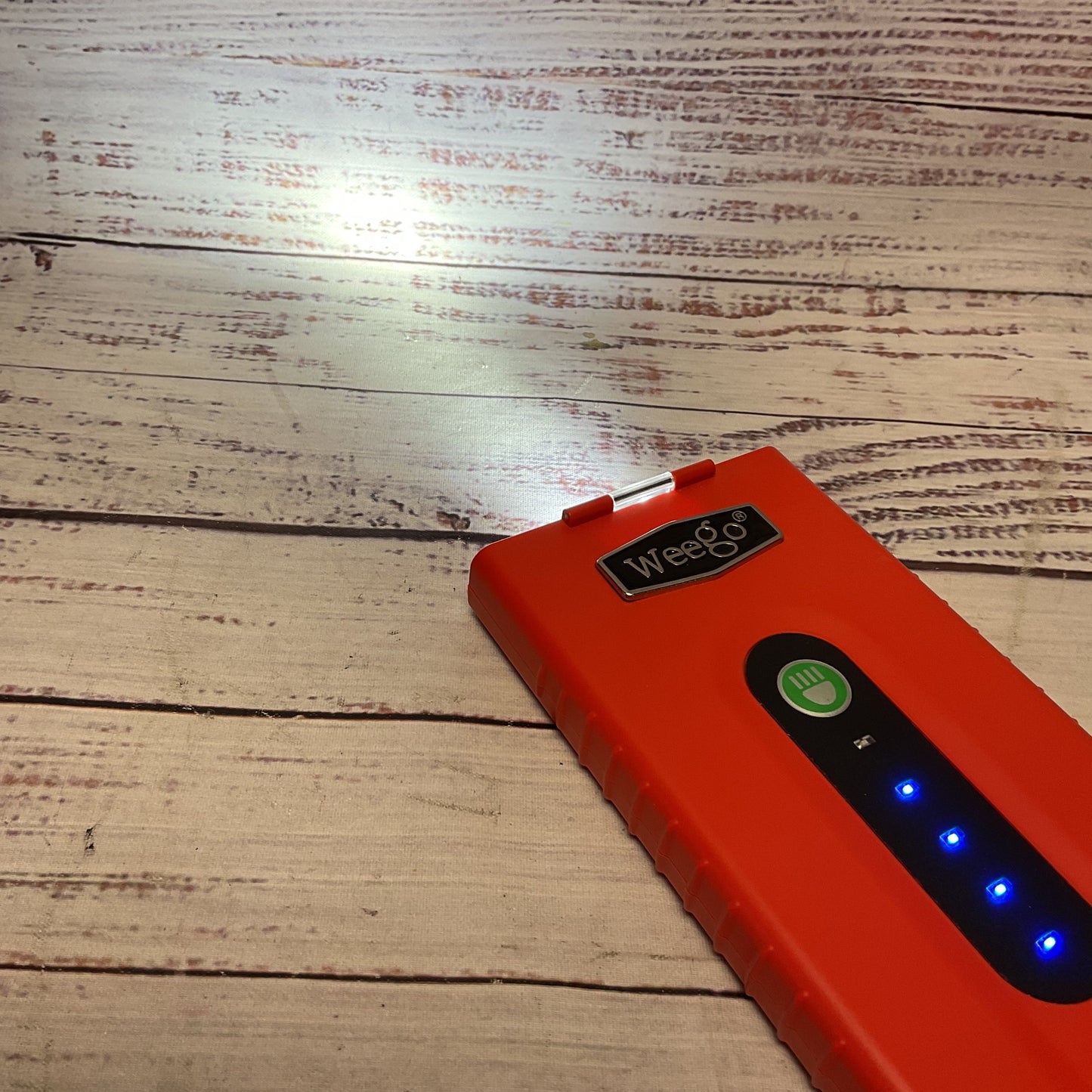 Weego Car Jump Starter N22 1800 mAh Battery Flashlight 300A No Starter Clamps