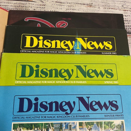 Lot Of 4 Vintage 1985 Disney News Magazine Theme Park Collectibles