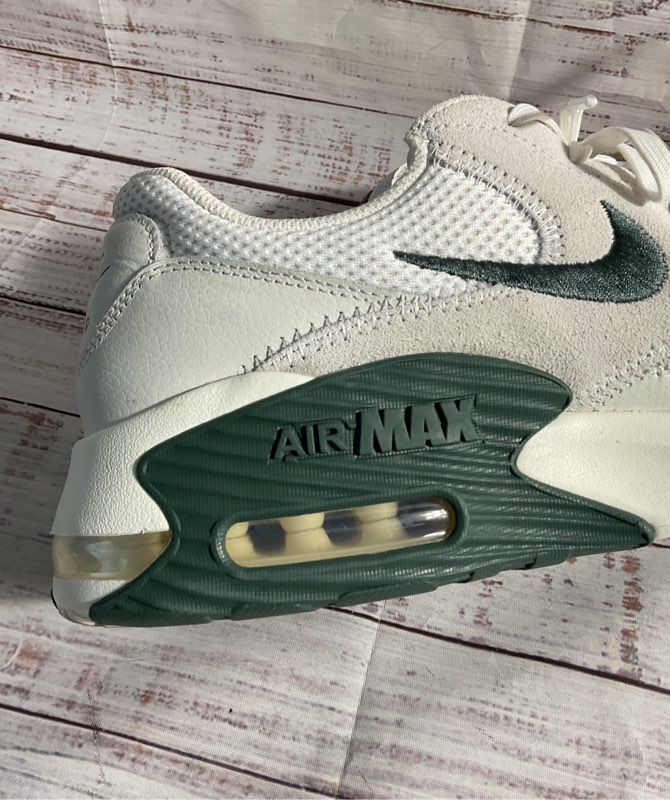 Nike Air Max Excee Shoes Women's Size 12 White Green Comfort Insole HQ3411-100