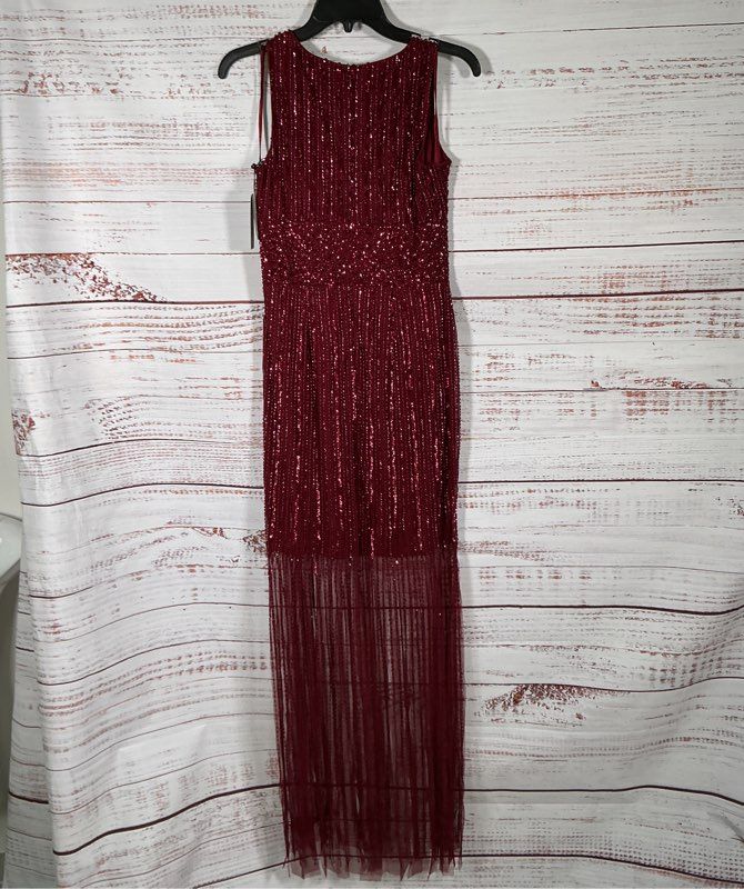 NWT Adrianna Papell Ruby Beaded Long Dress with fringe bottom Size 2 Retail $349