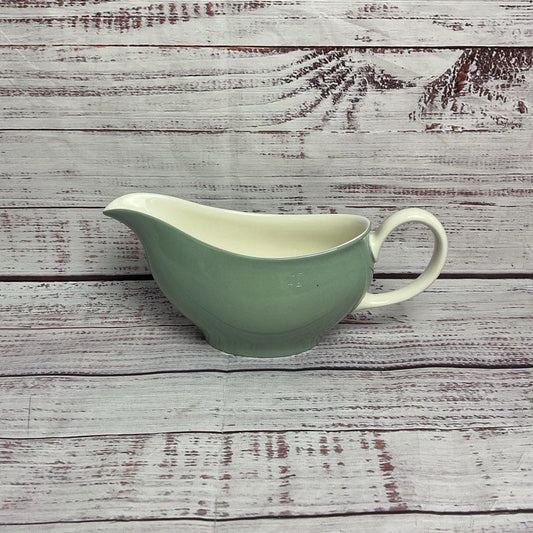 Wedgwood Etruria Barlaston Wintergreen 6" Ceramic Gravy Boat