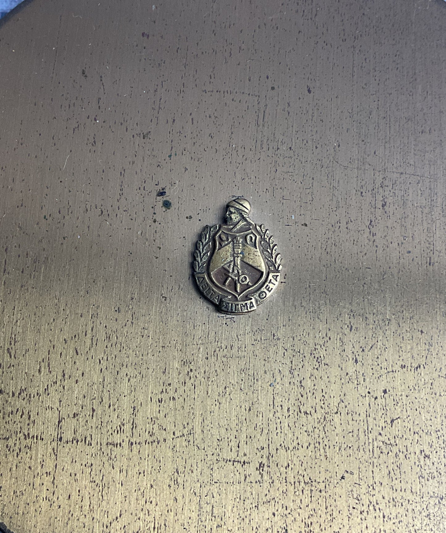 Alpha Sigma Theta Vintage Sorority Brass Powder Compact Gold Tone