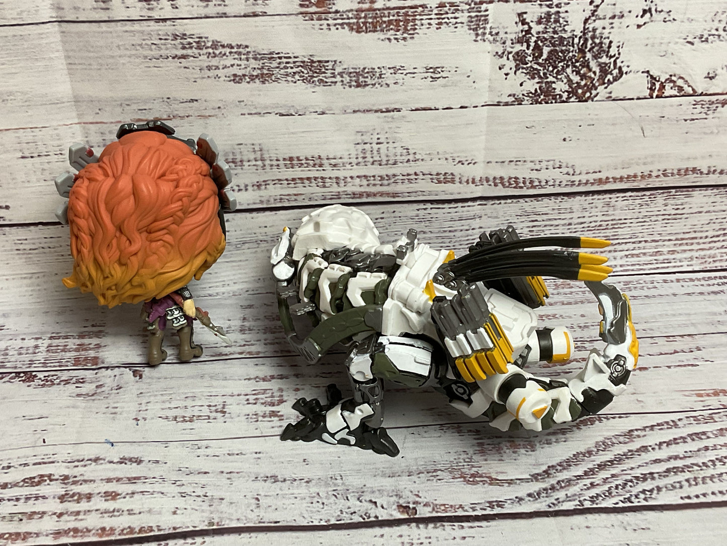 Funko POP! Horizon Zero Dawn Thunderjaw & Aloy Bobblehead Toys (WITHOUT BOXES)