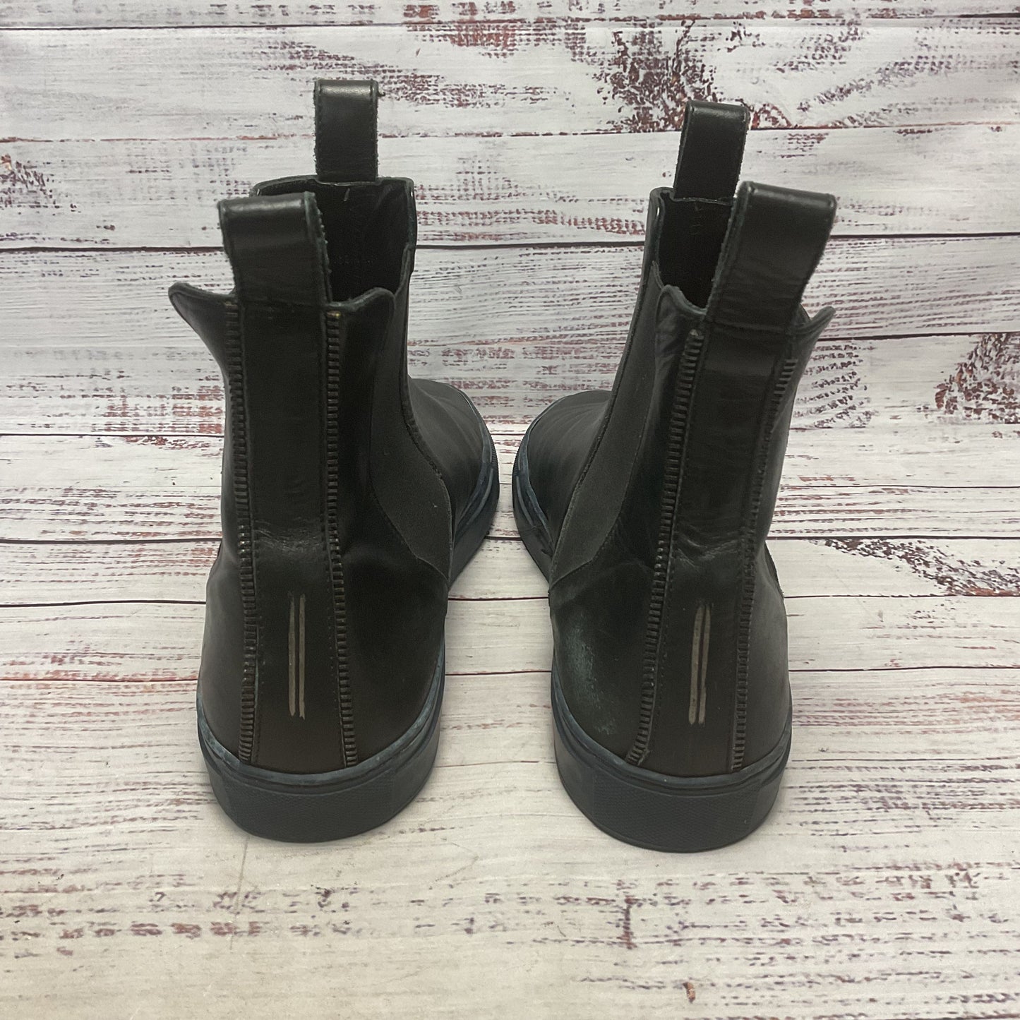 Uri Minkoff Black Leather Chelsea Boot Men Size 11