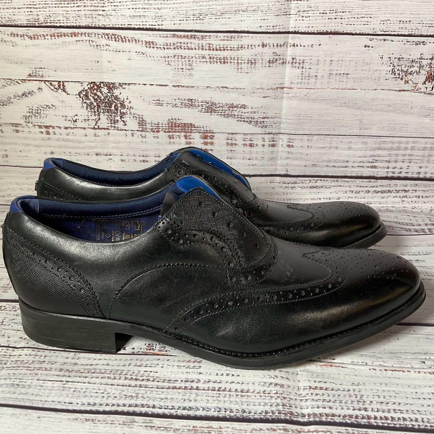 NWD TED BAKER Men's Black Derby Dress Shoes- SZ 10 (MISSING SHOES LACES)