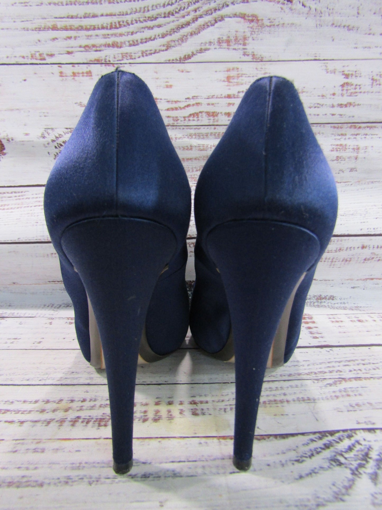 Salvatore Ferragamo Women's Blue Satin Heel Pumps Size 9 Made in Italy