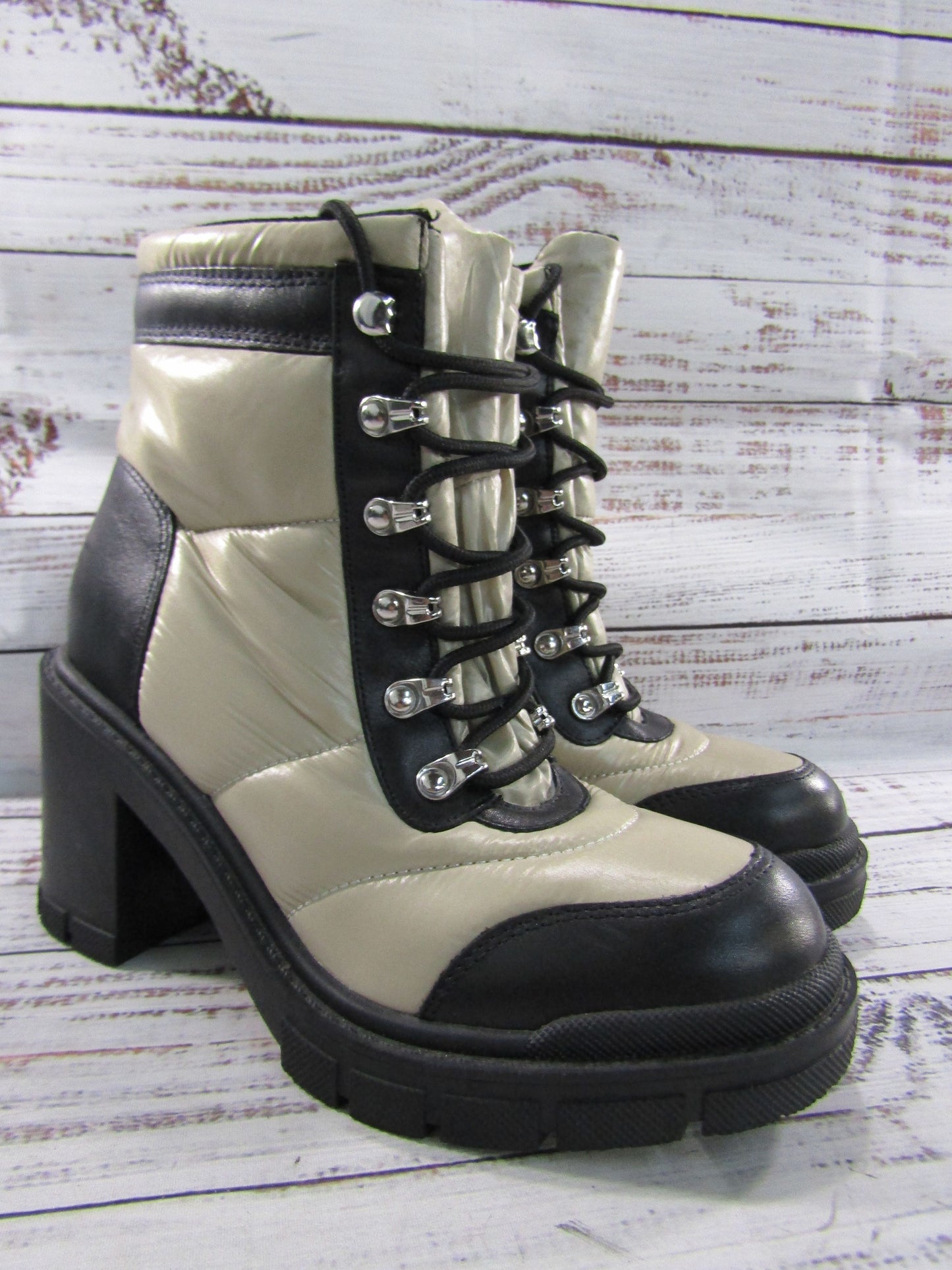 Marc Fisher Mlvania Women's Fashion Winter Boots Size 7