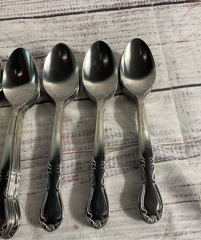 New Walco Stainless Steel Set Of 36 Spoons Kitchen Flatware