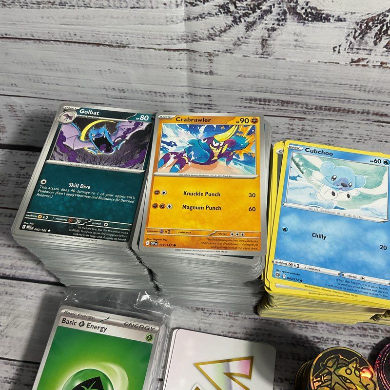 Mixed Lot Of 1600+ Common Pokemon Cards 2020-2023 + Dice, Dividers, Coins & MORE