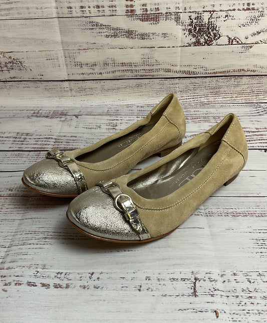 AGL Vero Cuoio Beige And Silver Ballet Flat Women Size EU 36