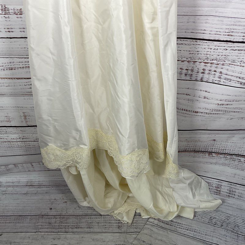 VTG. 70s JC Penney White Puff Sleeve Lace + Faux Pearl Wedding Dress READ DESC
