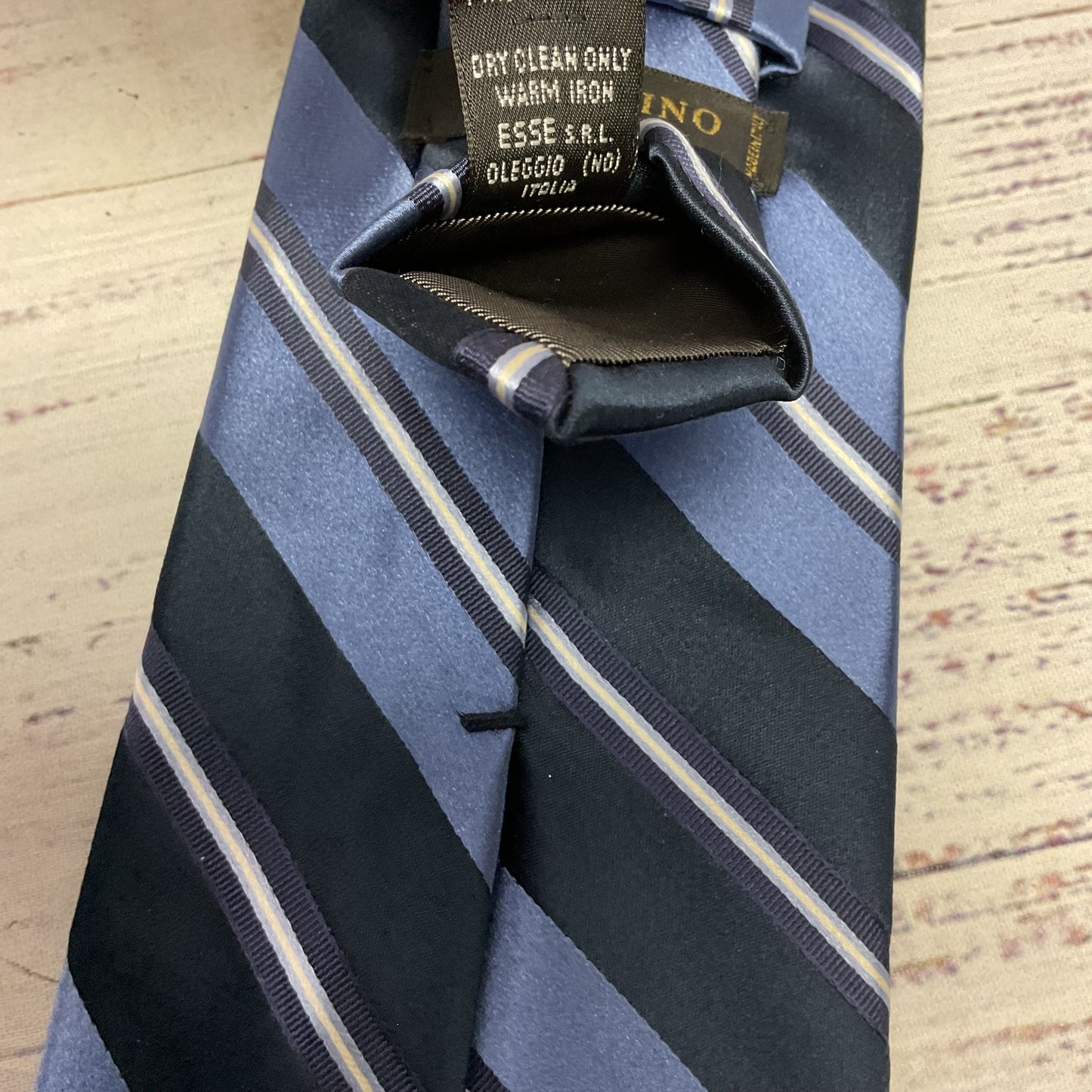 Valentino Blue Diagonal Stripe 100% Silk Tie Made in Italy - Size 58"L 4"W