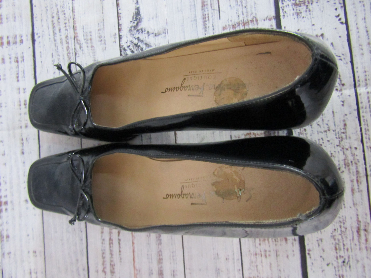 Salvatore Ferragamo Women's Black Leather Pumps Size 9.5 AAA Made in Italy