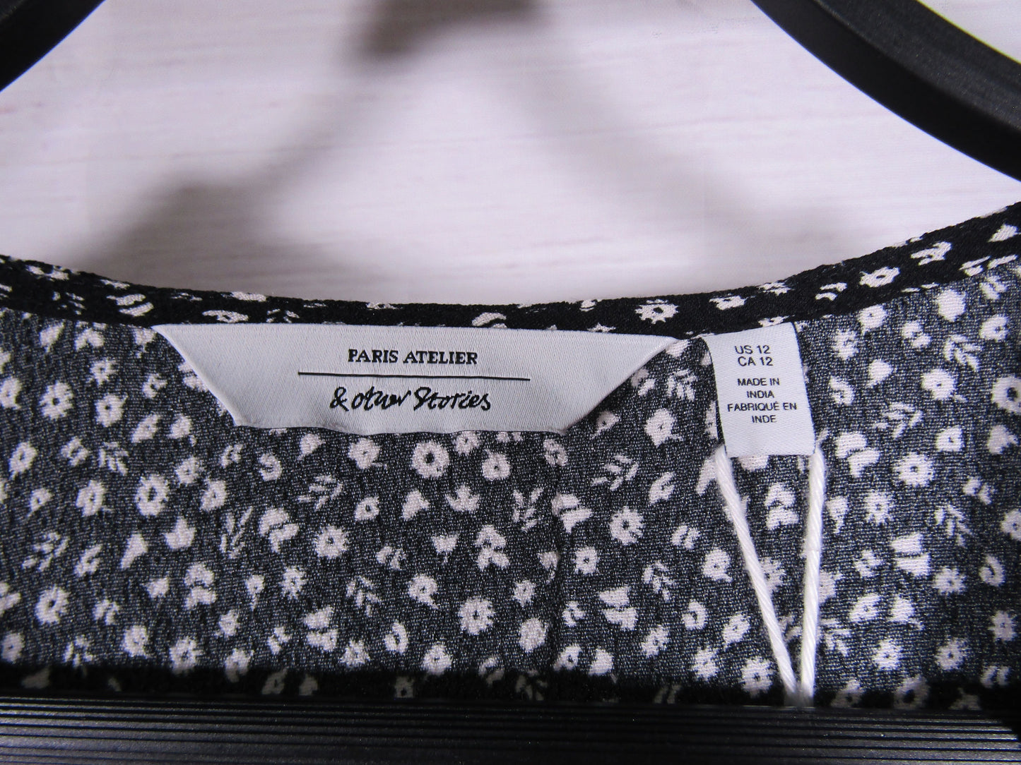 & Other Stories Women's Black Floral Short Sleeve V-Neck Dress Size 12