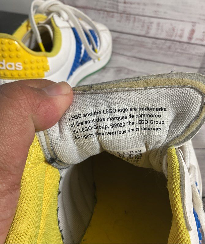 Adidas Grand Court 2.0, LEGO Sneakers White Blue Yellow Size 8.5 US