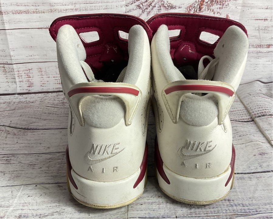 Nike Air Jordan 6 Retro Sneakers White Kids Youth 7Y