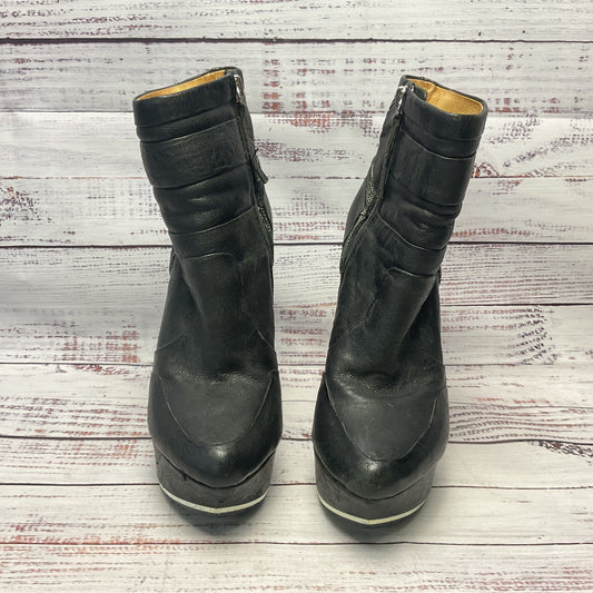 L.A.M.B. Gwen Stephanie Dorene Black Bootie Heel Women Size 5.5