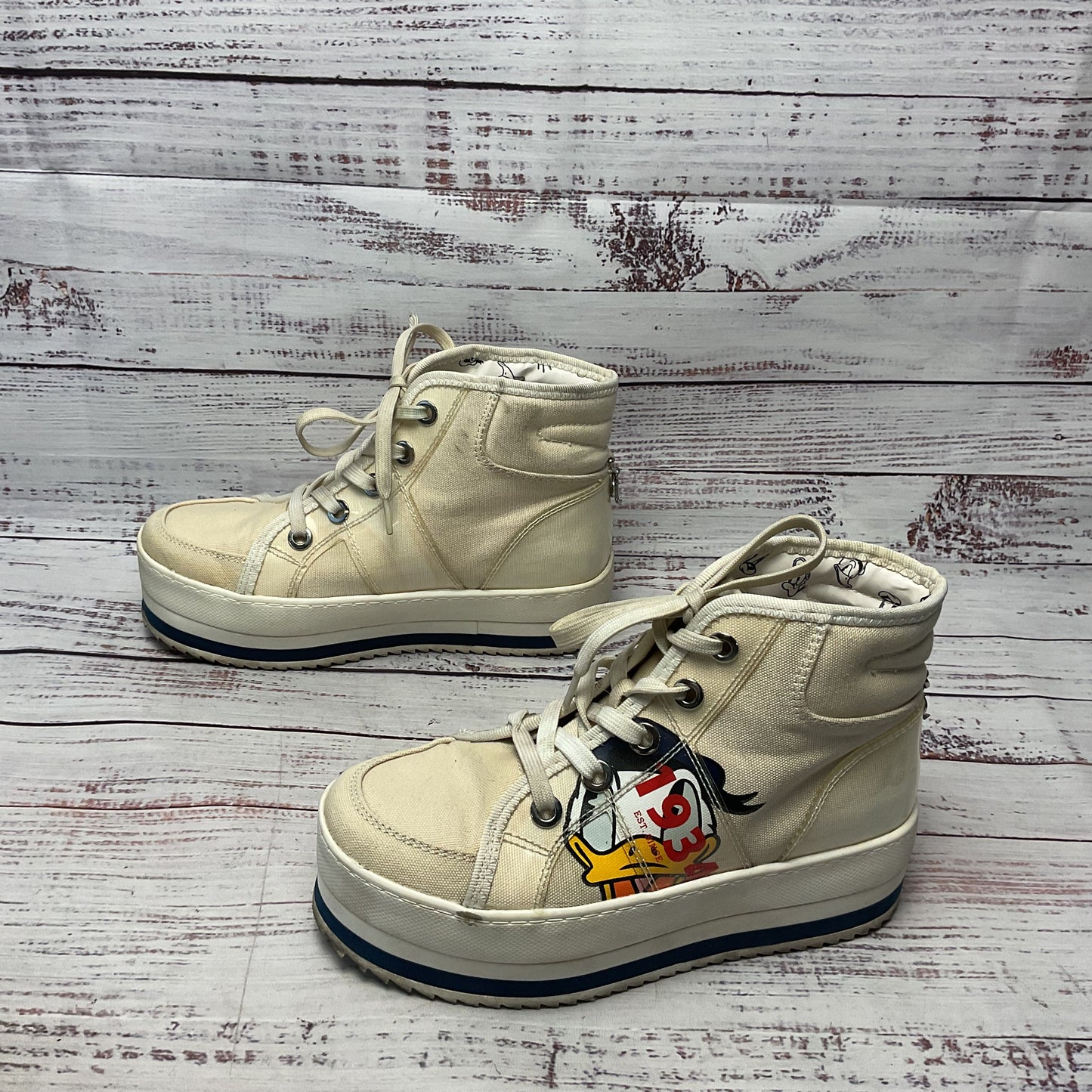 Call It Spring Disney Donald Duck White Canvas Sneaker Hi top Shoe Women Size 5