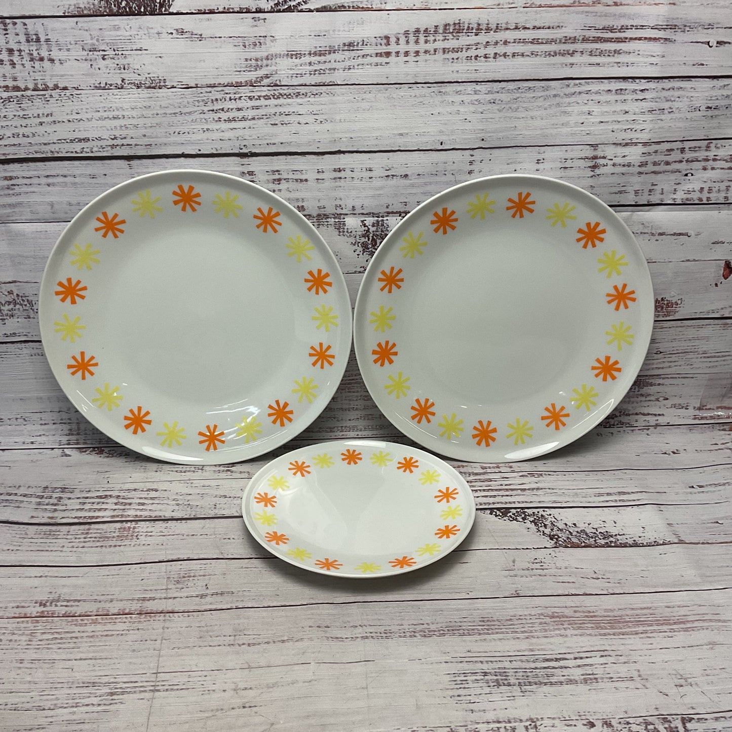 Contempri Paul Mccobb Yellow Orange White Ceramic Starburst Dinner Dessert Plate
