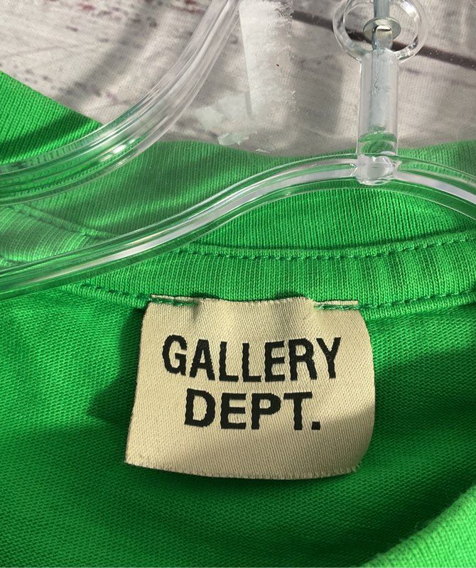 Gallery Dept. Men's Quantum Green Graphic Print Cotton Short Sleeve T-Shirt Sz M