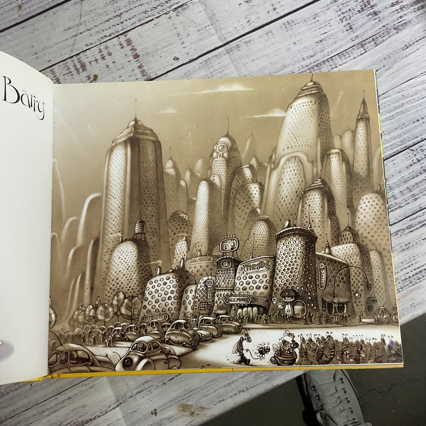 The Art of Dreamworks Bee Movie Book by Jerry Beck