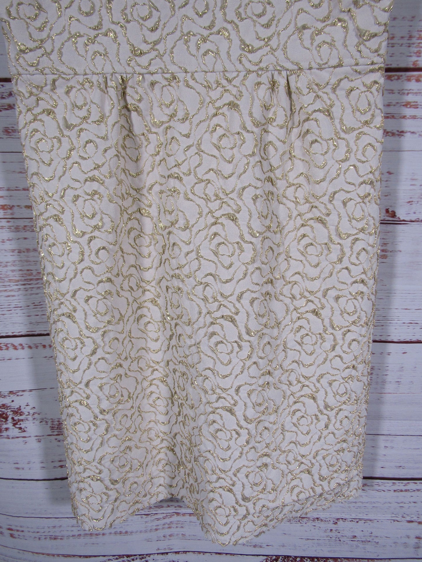 Lucy De Castenou Women's White V-Neck Lace Overlay Sleeveless Dress Size 10