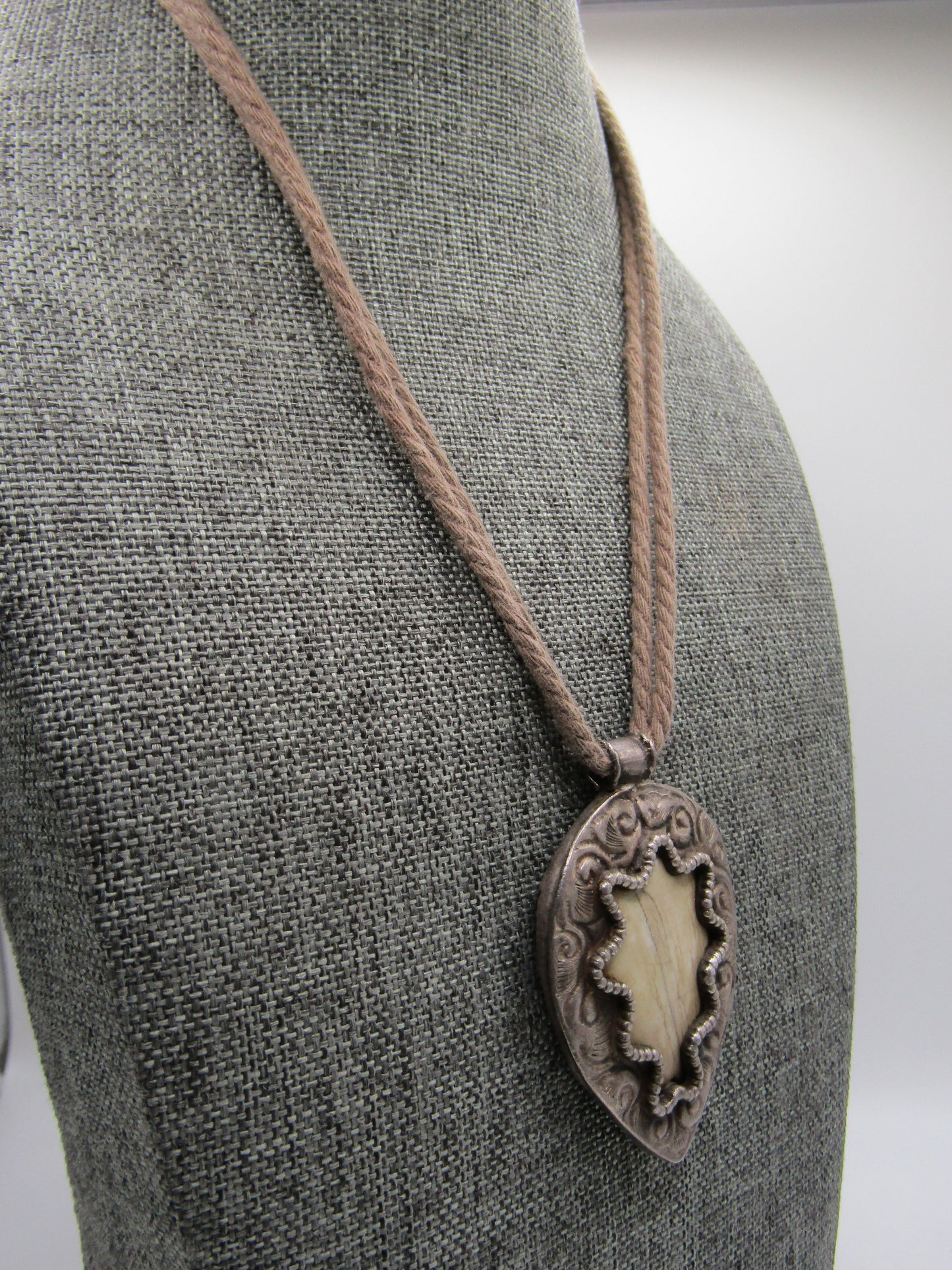Vintage Artisan Handcrafted Sterling Silver Pendant Necklace