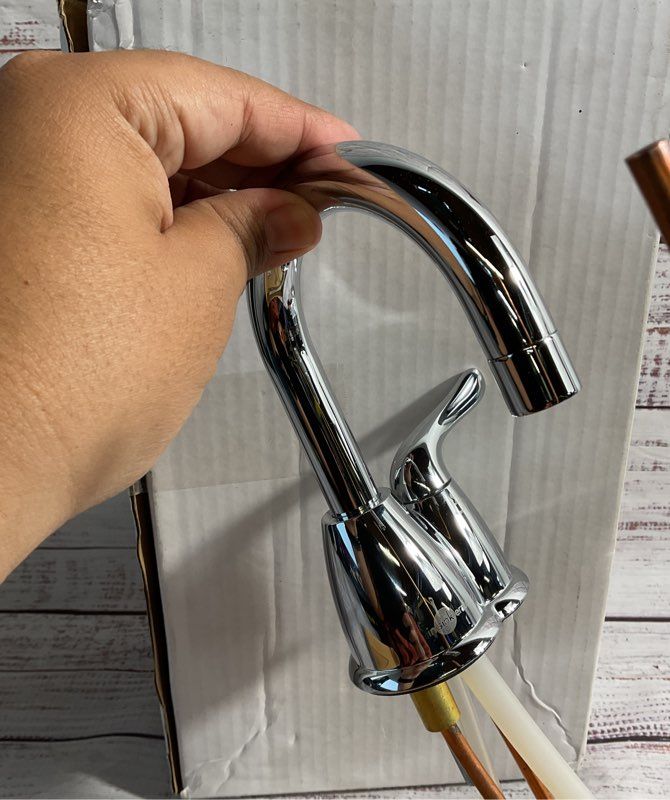 NEW Insinkerator Invite Instant Hot Water Dispenser, Single Handle H-HOT150C