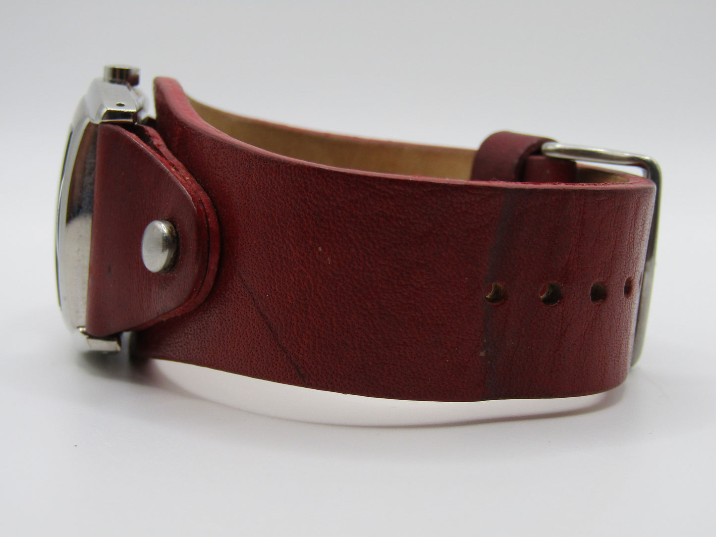 Vintage Fossil JR-8134 Red Leather Quartz Watch