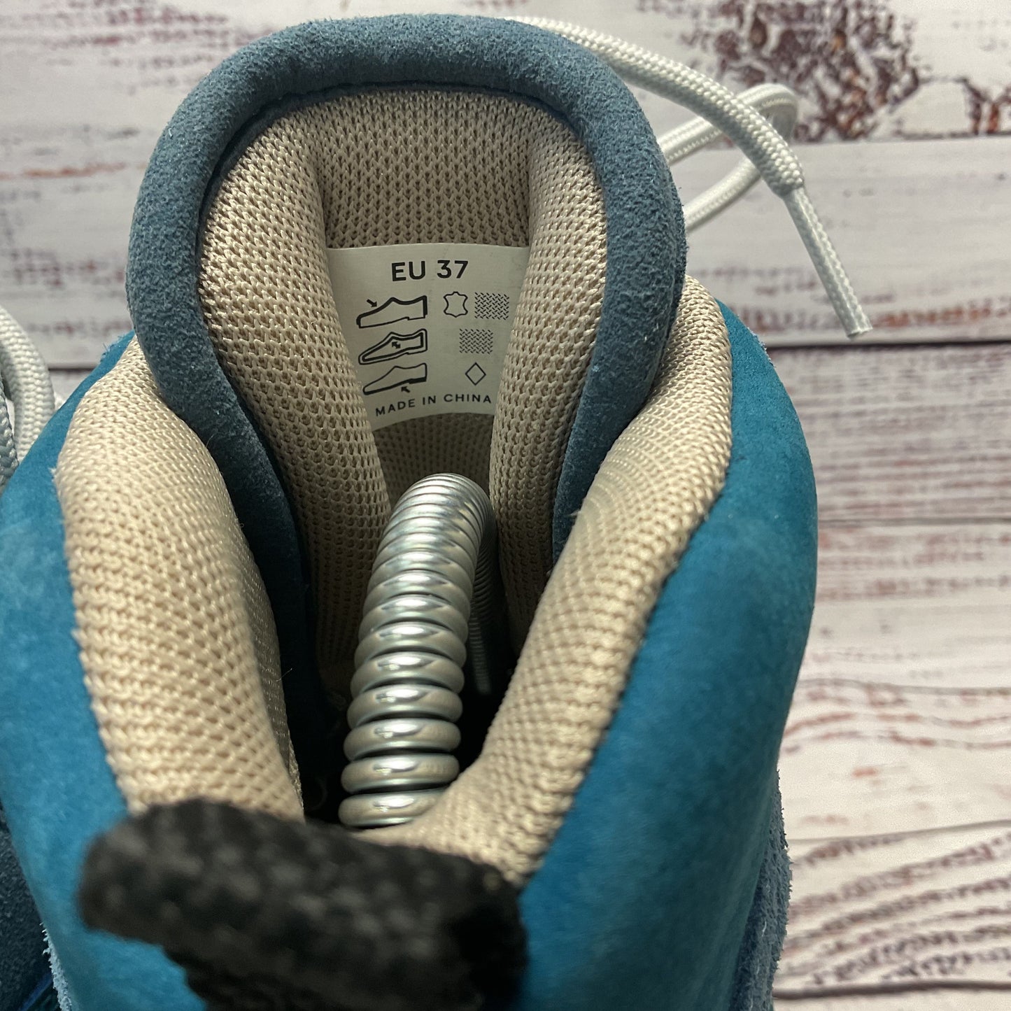P448 Viking High Top Blue Suede High Top Sneaker Boot Women Size 6.5